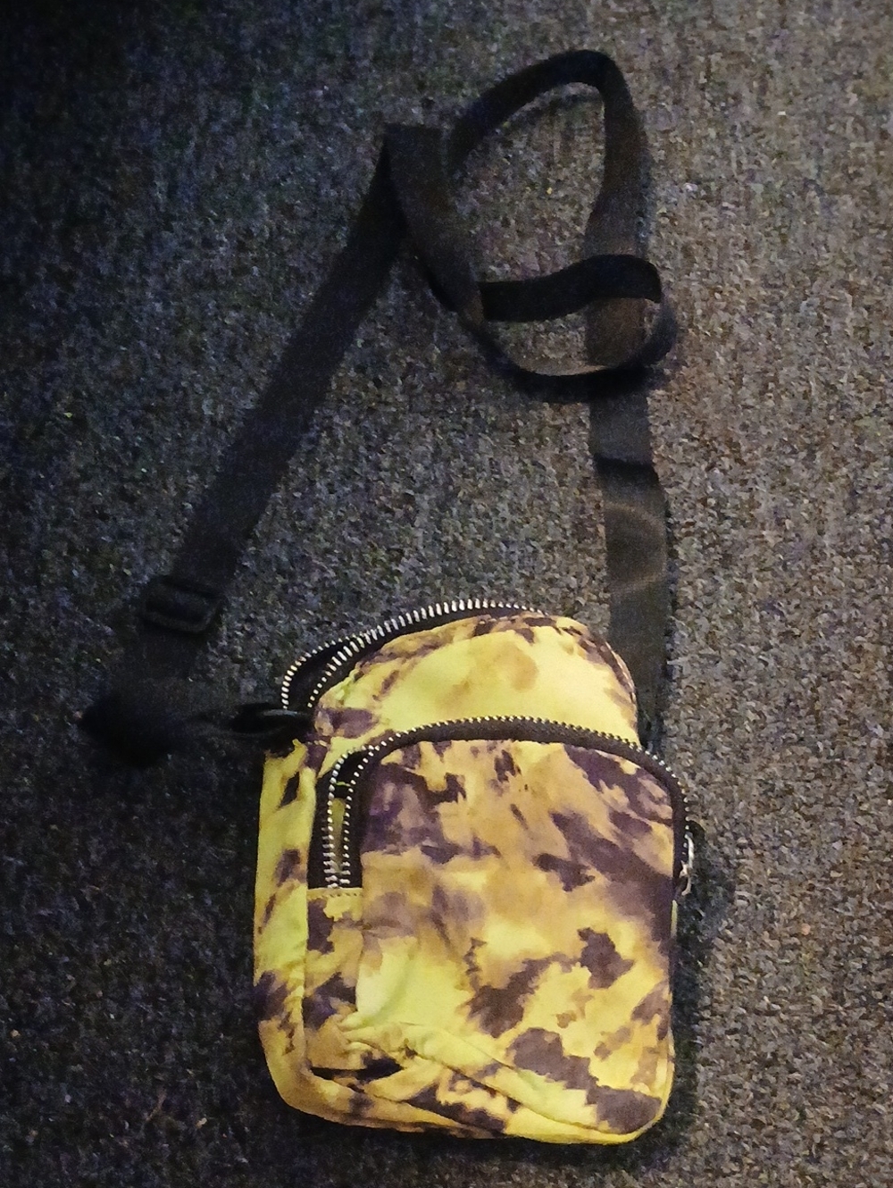 wild fable Yellow and Black Tie-Dye Crossbody Bag